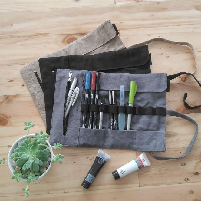 

HELLO SUNDAY REGULAR SERIES ROLL PENCIL CASE - NATURAL