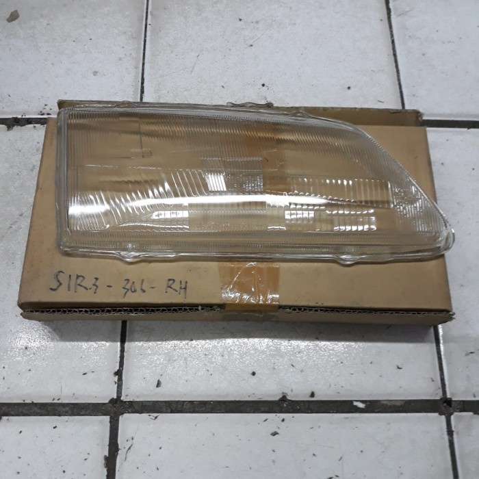 kaca lampu kanan peugeot 306N3