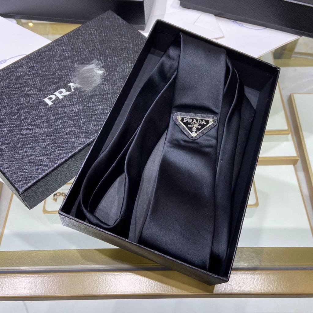 ✈Eropa dan Amerika Nama Besar Sutra Dasi Pria Pakaian Formal Bisnis Dasi Kotak Hadiah Pernikahan Had