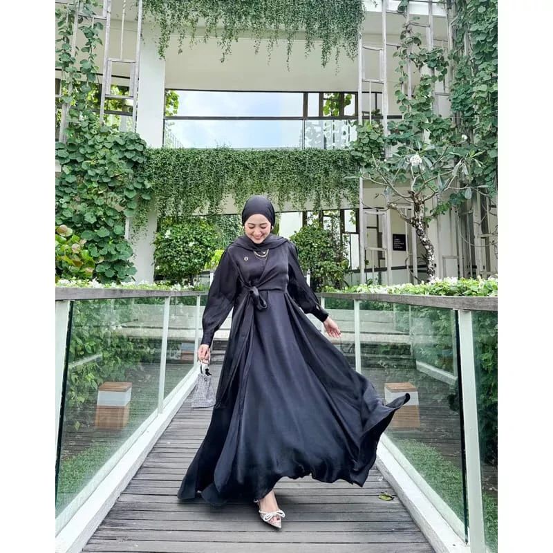 Delvy Dress Gamis Kondangan Terbaru 2023 Kekinian Pakaian Muslimah wanita Termurah Tampilan Elegan OOTD Baju Pesta Gamis Kondangan Bahan Shimmer Fashion Muslim Wanita Trend Dan Modren Kekinian