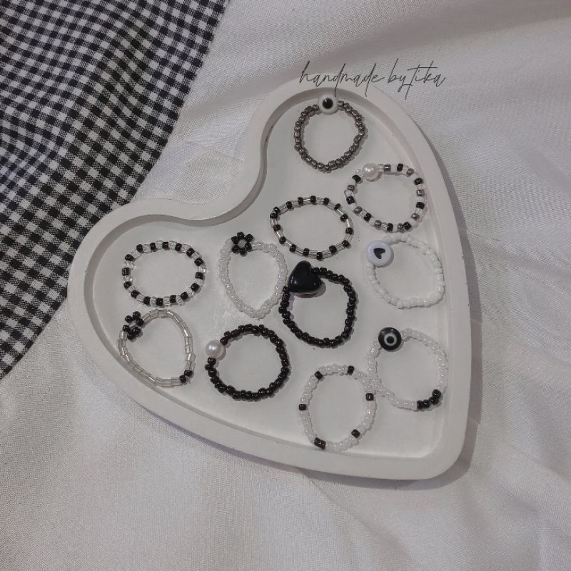 beads ring monochrome series|cincin manik|cincin wanita|cincin aesthetic|beads ring