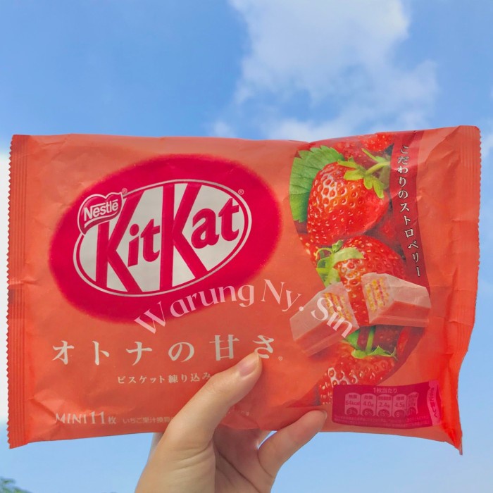 

Coklat Kitkat Ni Strawberry 12Pcs Chocolate Kit Kat Jepang