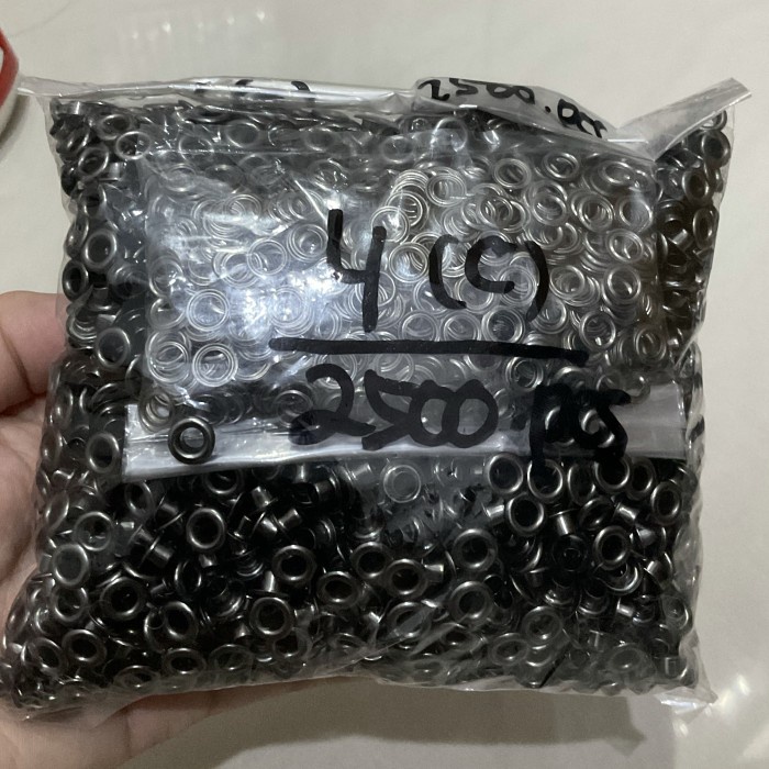 

Terlaris Eyelet 4Mm Kode 201 4C Black Nikel Anti Karat Mata Ayam