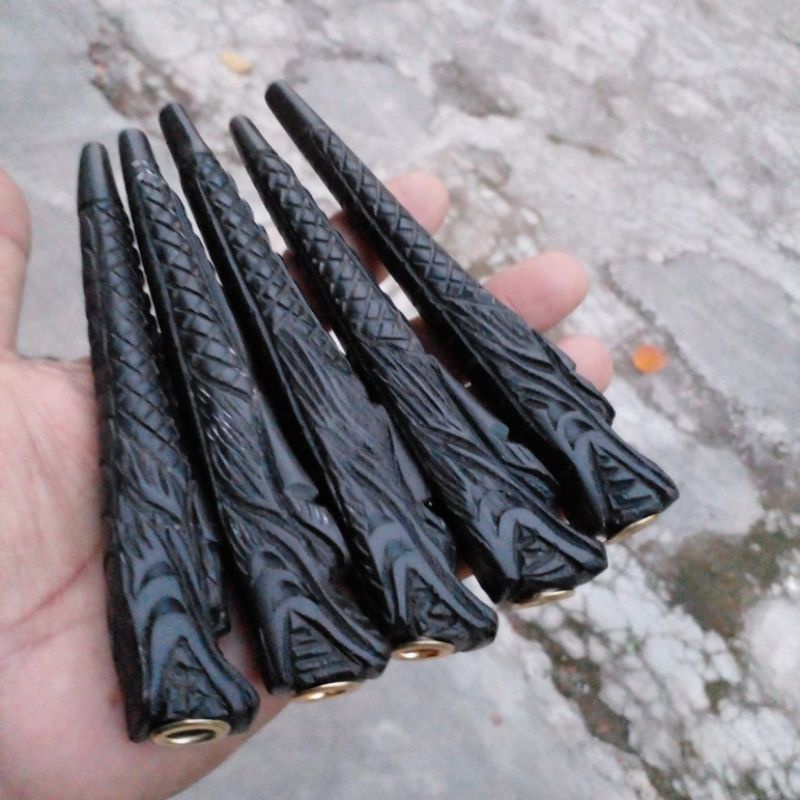 sedotan viral bahan kayu kelor hitam ukir