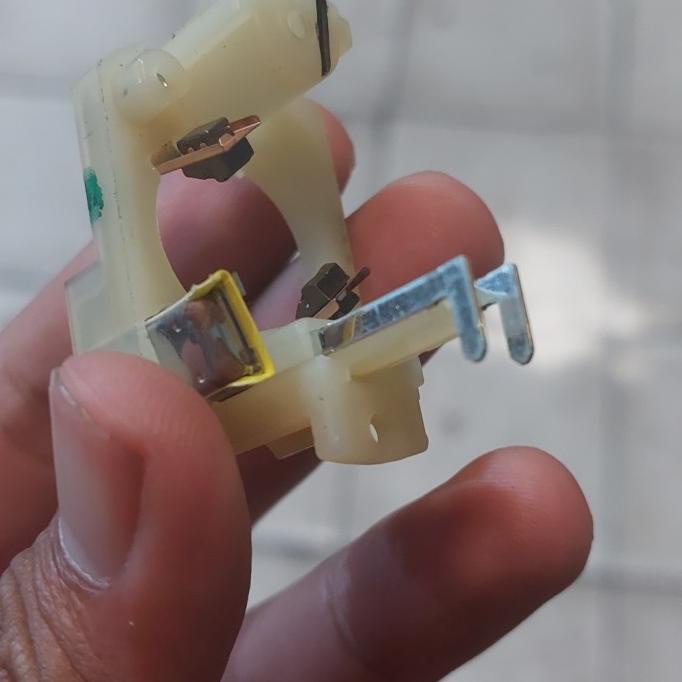 kul areng brush dinamo power window livina evalia original