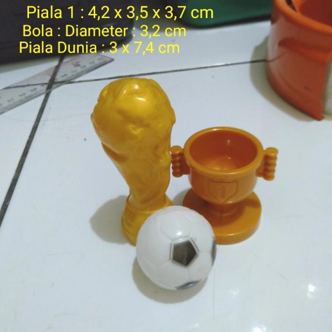 Miniatur Sepak Bola Piala Dunia