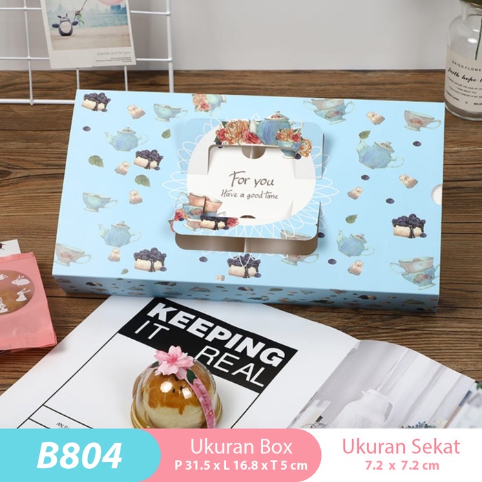 Kotak Kue Sekat 8 B804/ Packaging Box Kue Mooncake/ Cookies/ Nastar new