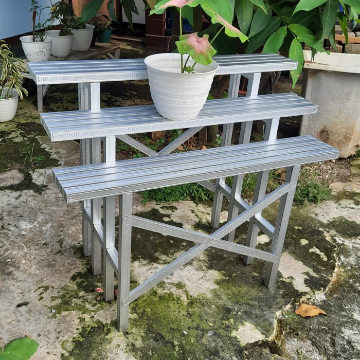 Best Seller Rak Pot Tanaman Hias Hollow Baja Ringan Terbaru