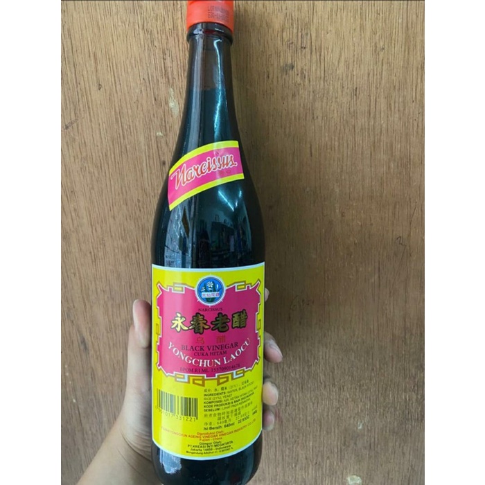 

Cuka Hitam Yong Chun Lao Cu 640Ml