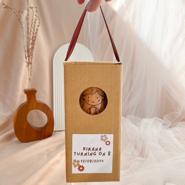 

Sale Peek a boo / Kado Pernikahan / hampers natal / hadiah wisuda / hadiah ultah / hampers lebaran / hampers hampers idul fitri / parcel lebaran / Kado Ulangtahun / hampers lebaran CYG