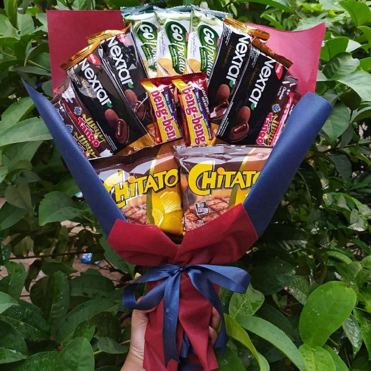 

Best Seller (S) Buket Snack cowo keren /paket/bingkisan Snack Ulang Tahun/Ultah/ Wisuda/Kado/Hadiah 01P