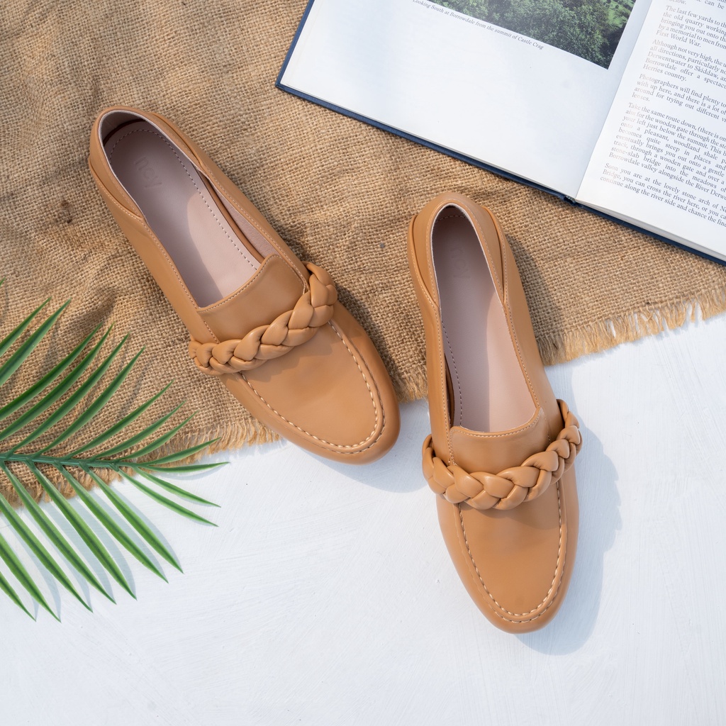 NCY Shoes FREYA Loafers warna brown