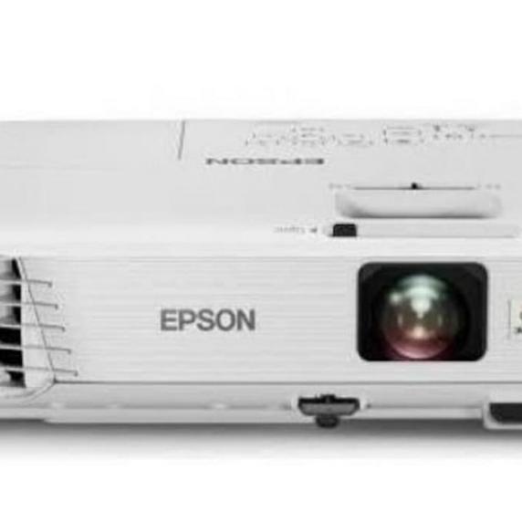 PROYEKTOR EPSON EB-S400