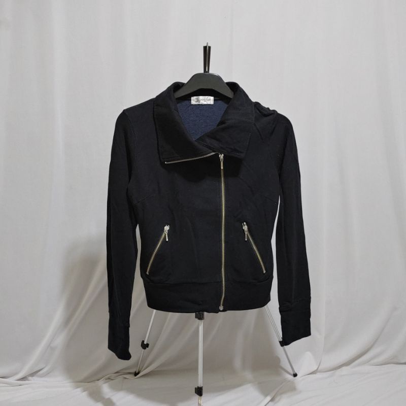 JAKET CASUAL CROP MICHEL KLEIN BLACK ORIGINAL WANITA SECOND MURAH