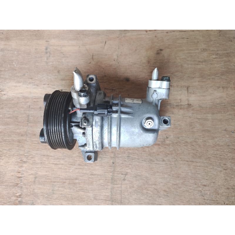 Compressor Compresor Ac Kompresor Ac Nissan Livina 1.5 15 1500cc