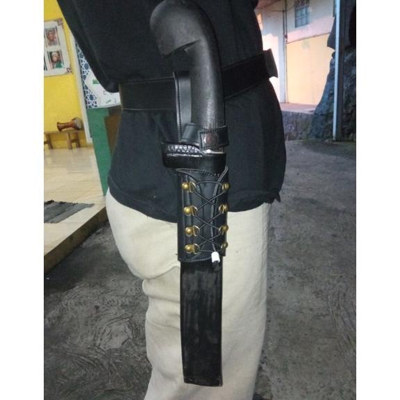 Gantungan Golok dari Kulit dengan Klip Sabuk Pinggang