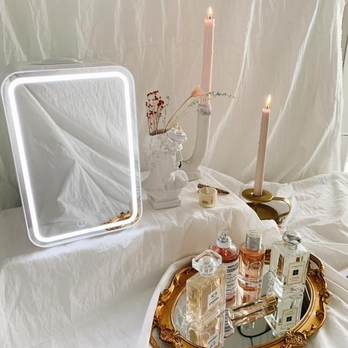 Bisa Gosend - Kulkas Mini Kaca Mirror Led 8L Kulkas Skincare Anak Kos Lilyagnesiashop