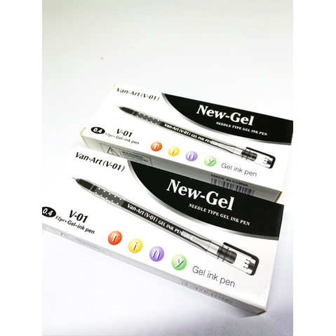 

Q7Q BOLPOIN NEW GEL VAN-ART V-01 HITAM (1KOTAK 12PC), BOLPEN, GELPEN, NEWGEL UA4