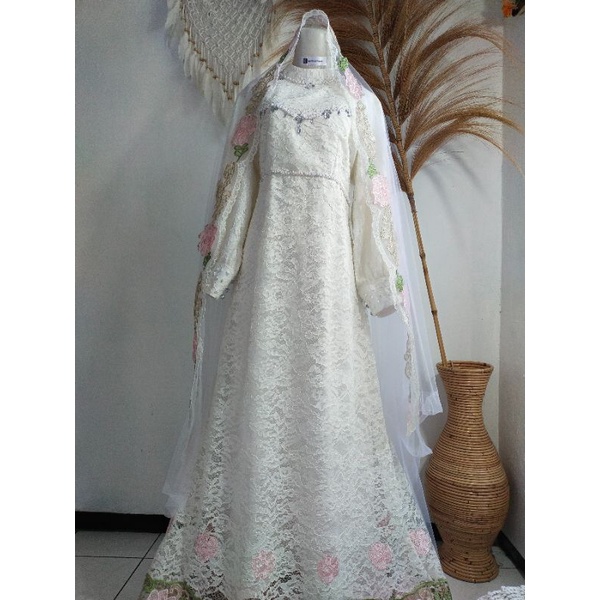 Kebaya kutubaru, kebaya brokrat, kebaya modern, kebaya tradisional, kebaya batik, kebaya jawa, kebay
