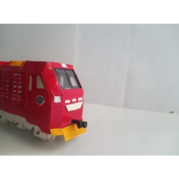 HOT SALE MINIATUR KERETA API INDONESIA - LOKOMOTIF CC 300 TERMURAH