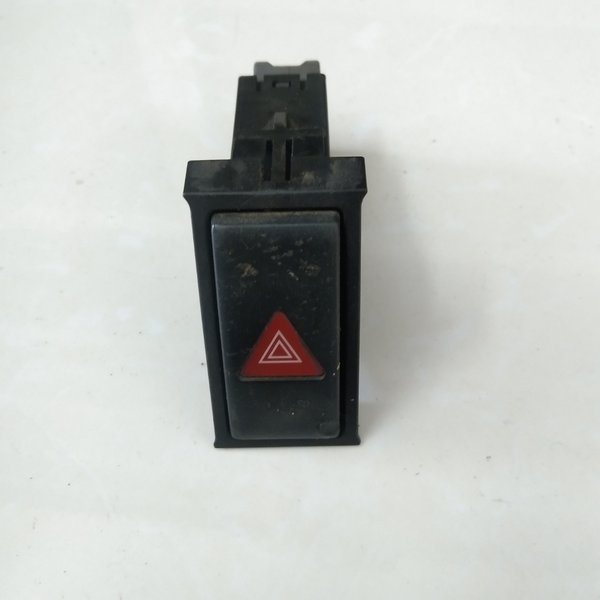 Switch Tombol Hazard Suzuki Aerio