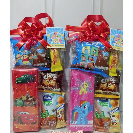 

PZNB7333 【MEGA SALE】 Paket snack ulang tahun MURAH + Tempat Pensil karakter + Free card / Goodie bag