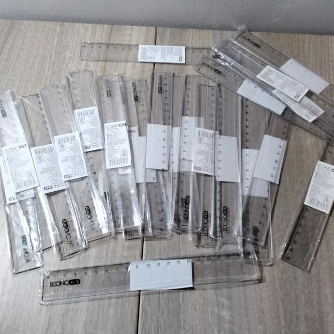 

+++++] Mistar plastik 20cm transparant
