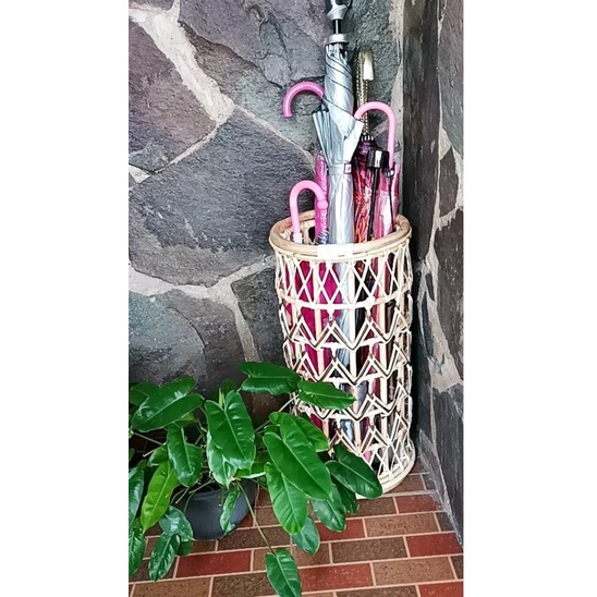 Vas Rotan / Tempat Payung Rotan