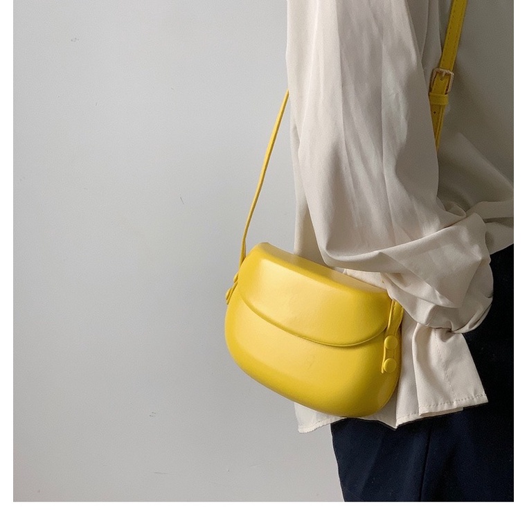 Tas Selempang Kulit Wanita Tas Cewek Ni Slingbag Saddle Bag Js2 8505