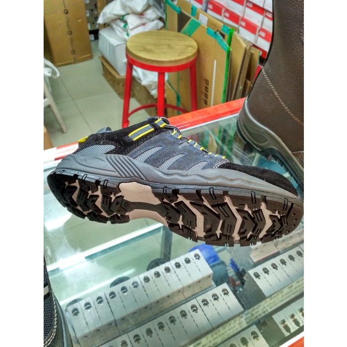 ALAT KESELAMATAN SEPATU SAFETY SHOES BATA BICKZ 705 / SEPATU PROYEK / SEPATU SPORT ORIGINAL