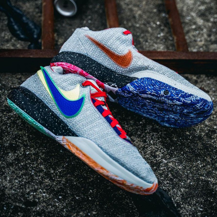 SEPATU BASKET  LEBRON XX 20 GREY MISMATCH DJ5422 002