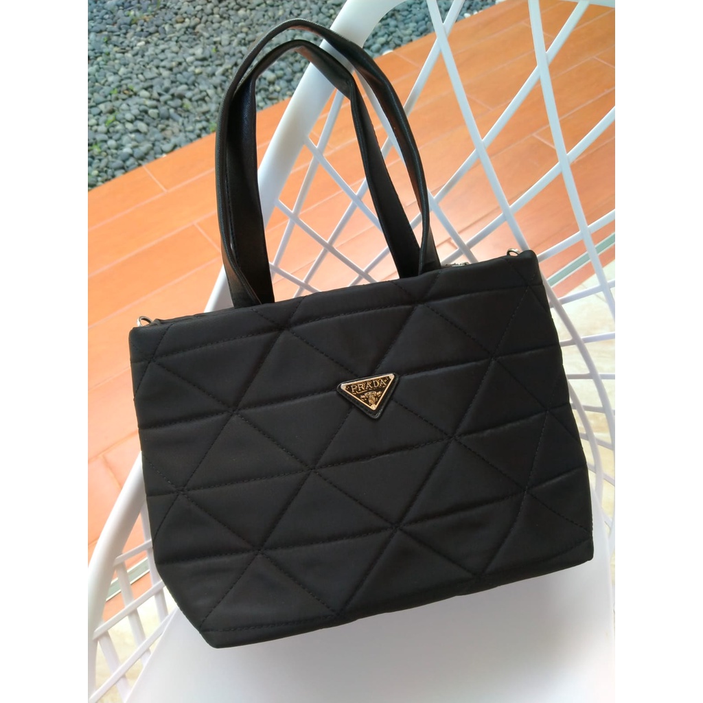 TAS WANITA 00PRADA Re-Nylon Small Padded Tote PREMIUM QUALITY TAS TOTE