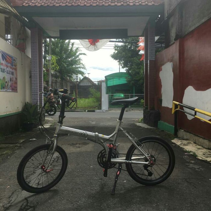 sepeda lipat seli GIANT TALLERWAY 8 fullbike grupset rd shimano 8s