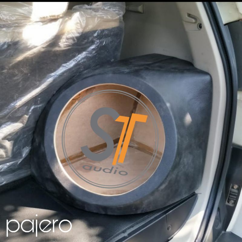 Box sudut subwoofer 12" pajero