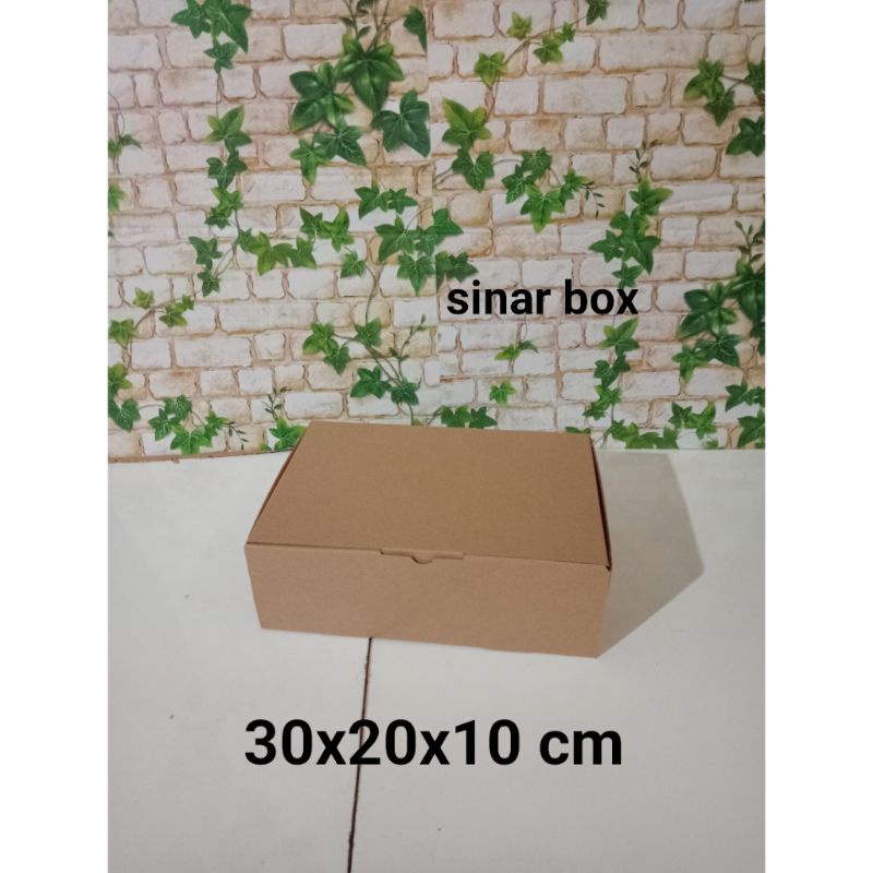 

KARDUS UK. 30x20x10CM....DIE CUT KARTON BOX UNTUK KOTAK BAJU-AKSESORIS-SOUVENIR DLL MODEL BOX PIZZA