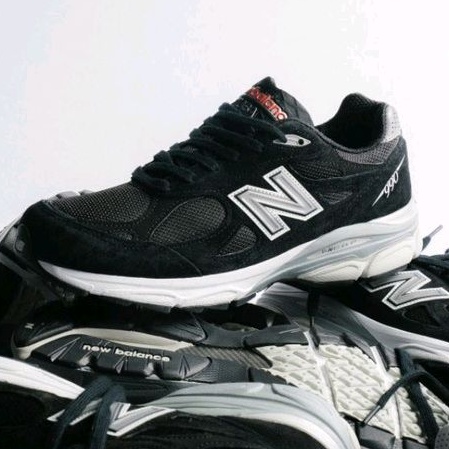 sepatu NEW BALANCE 990 V3 brand new in BOK BNIB MADE IN VIETNAM size 40 41 42 43 44 45