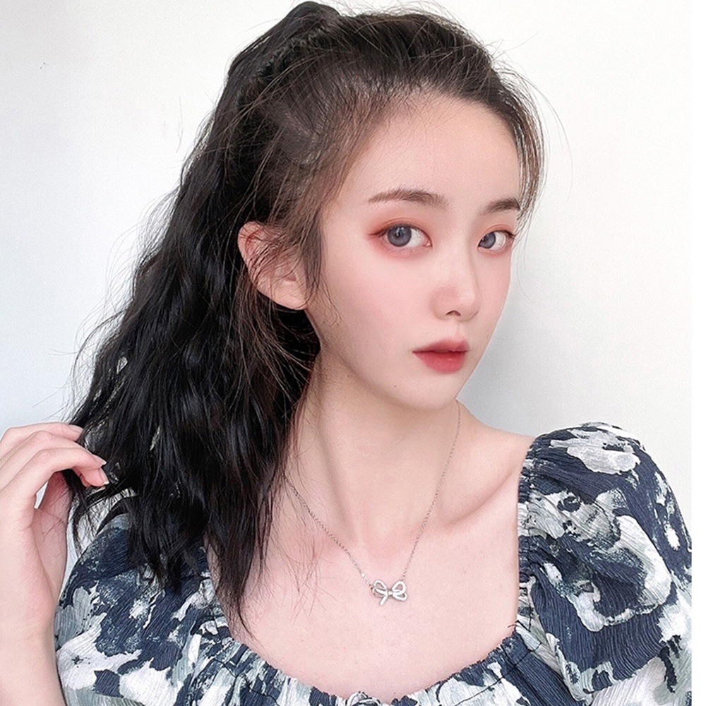 Berbulu Alami Keriting Cakar Klip Ponytail Wig Wanita Gadis Temperamen Tahan Panas Ekstensi Rambut Sintetis 35cm