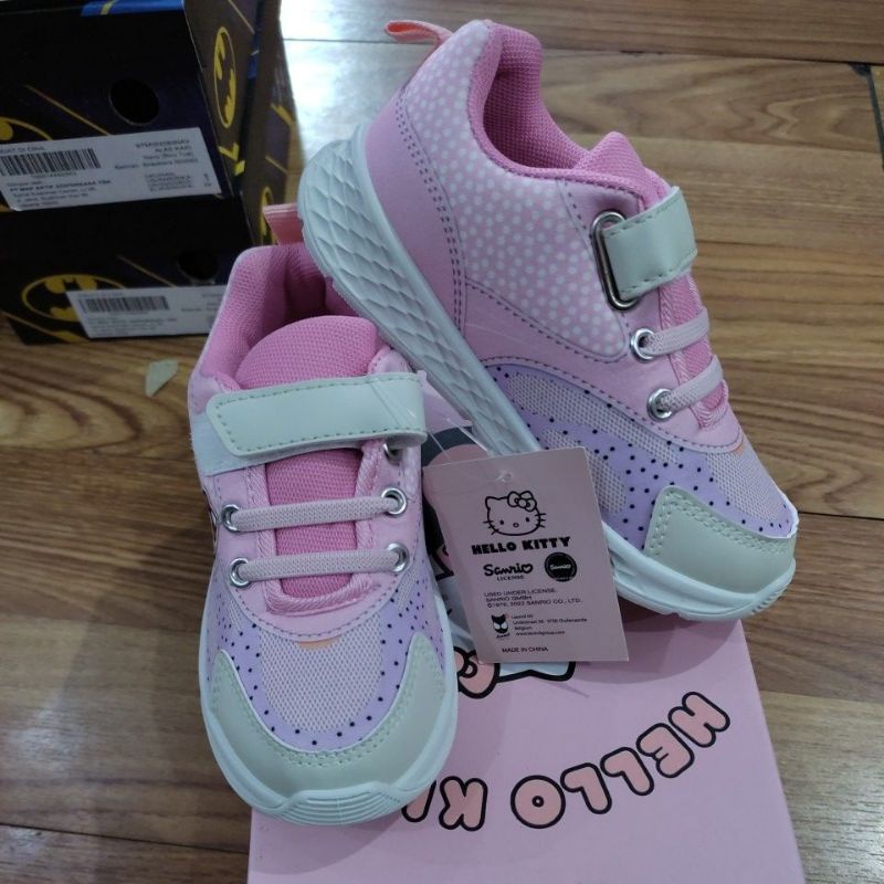 Sepatu Hello Kitty HEY006103PNK