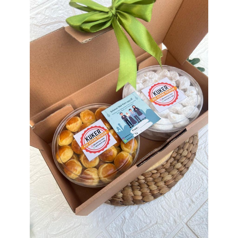 

[Hampers Mulai 50 Ribu]-KUKER/Kue Kering Homemade/HAMPERS NASTAR + PUTRI SALJU/Kuker/Nastar/Kastangel/Kue Kacang /Lidah Kucing/Hampers Lebaran Kekinian/Hampers Terlaris/Hampers Premium/Hampers Lebaran Murah/Hampers thebespers Spesialll bgt LEZAT/Hampersss