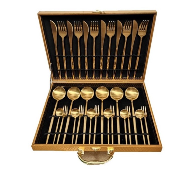 

Dijual Set Perlengkapan Makan Sendok Garpu Pisau Portuguese 30PCS Murah