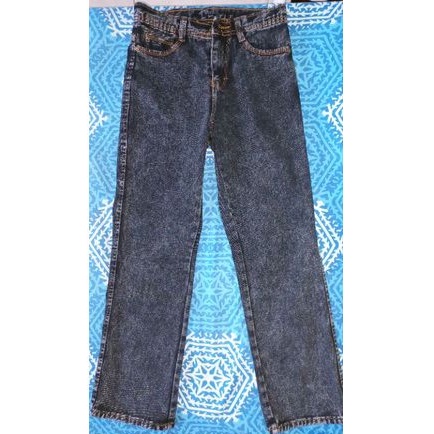 Loose jeans snowblack preloved