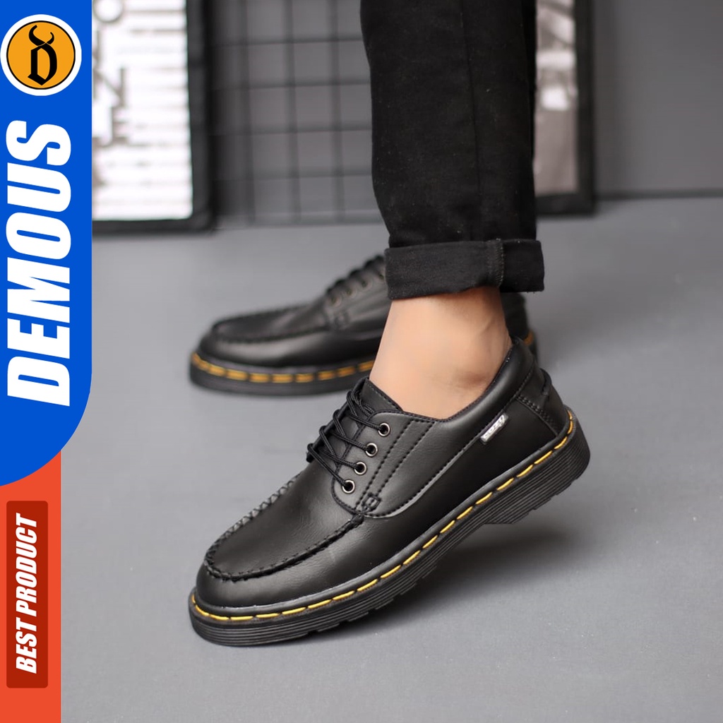 DEMOUS Invoker - Sepatu Pantofel Formal Docmart Low Boots Kerja Pria