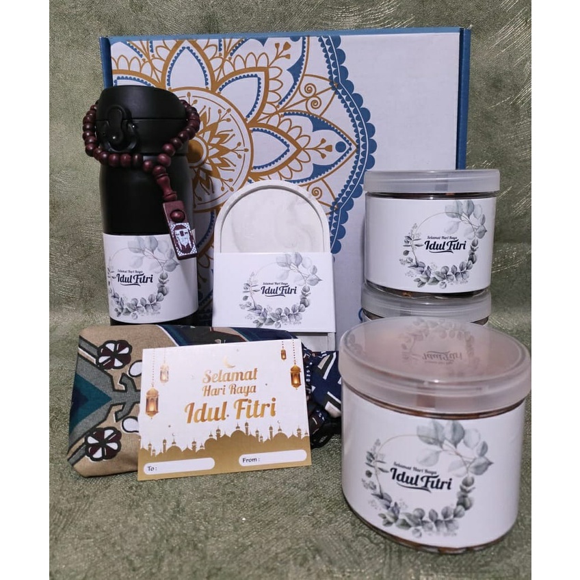 

Meysha Hampers