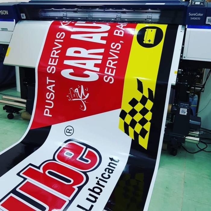 

Sticker Vinyl Custom Ukuran Besar Murah