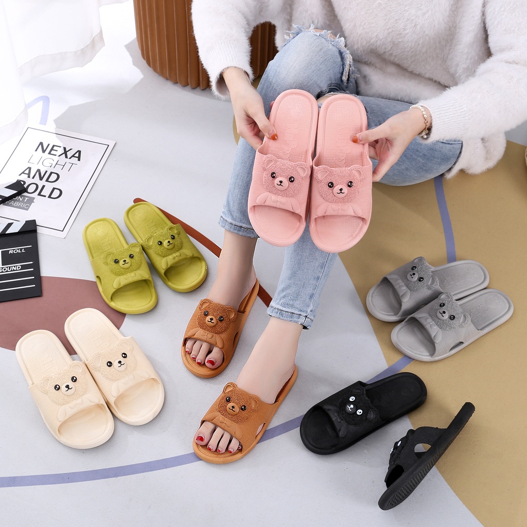 SS Sandal Slop Wanita Karet Fashion Karakter Kepala Beruang Timbul 6567 Sendal Tebal Couple Slip On Empuk Bear Home Slipper Anti Slip Pria Gaya Korea Murah Import