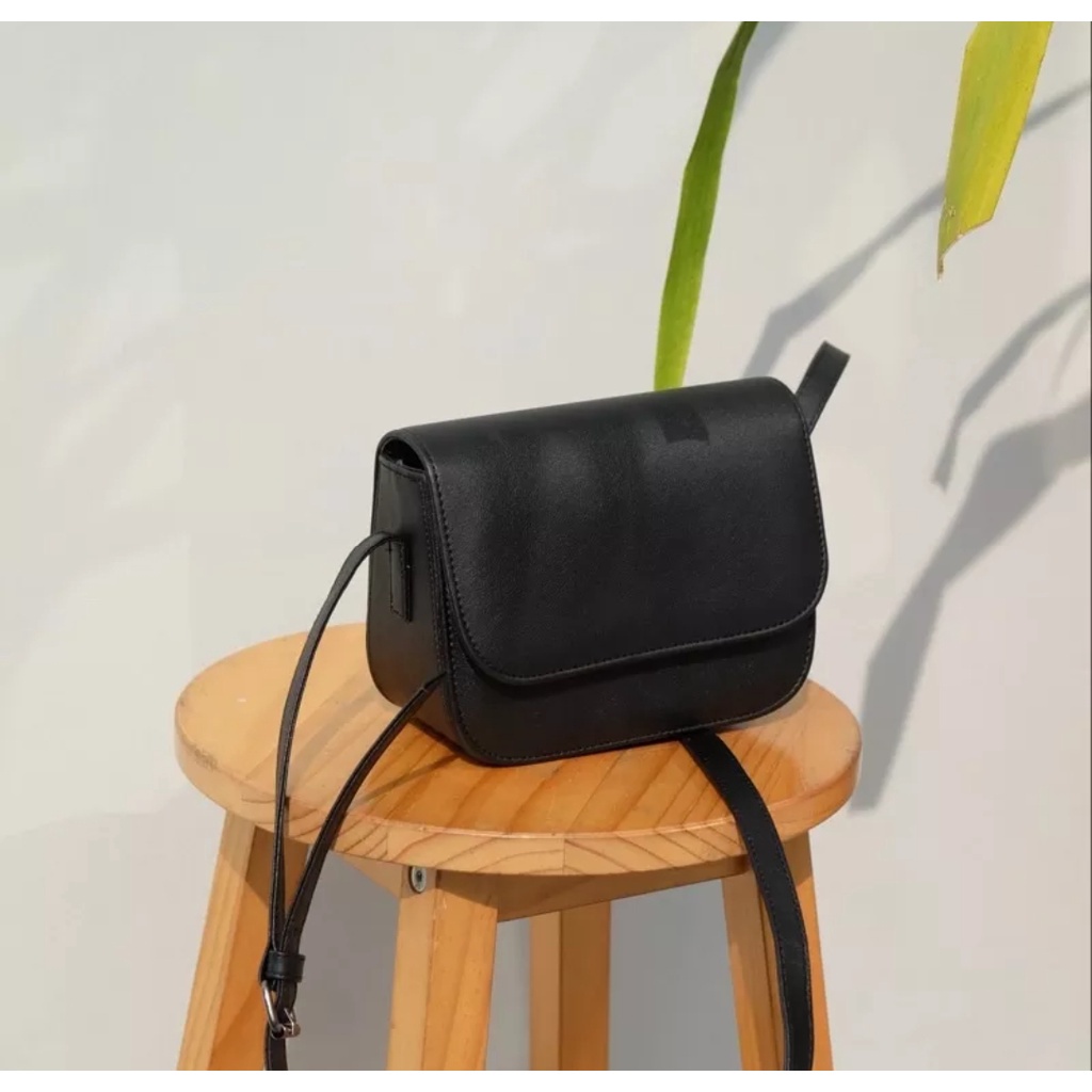 Tas Selempang Wanita OXA Simple Tas Mini oxana