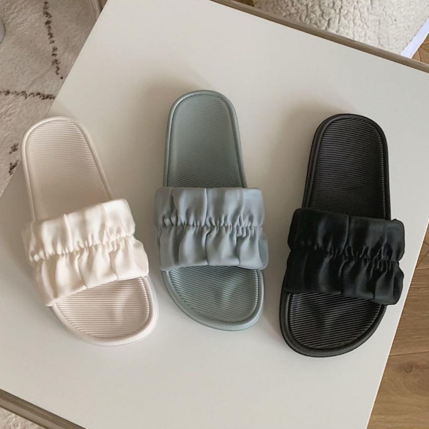 MMM Sandal Slop Wanita Karet Jelly Korea Motif Serut 6697 Sendal Kokop Motif Sandal Serut Karet Elastis Balance Import