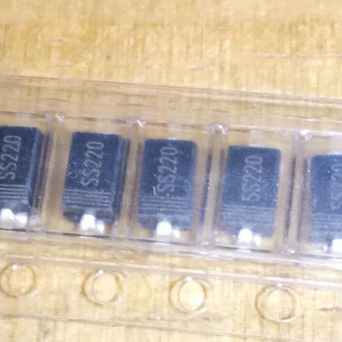 Dioda SS220 SMD 2A Rectifier 200V rajaav77 Berkualitas