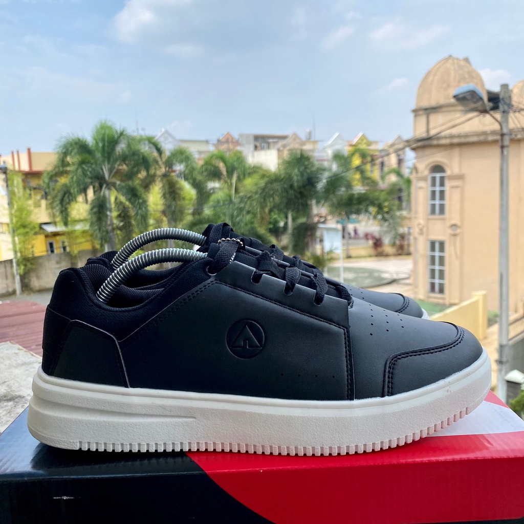 SEPATU AIRWALK PRIA AIRWALK Rayla BLACK WHITE LEATHER SEPATU PRIA MAN SNEAKER CASUAL ORIGINAL COD