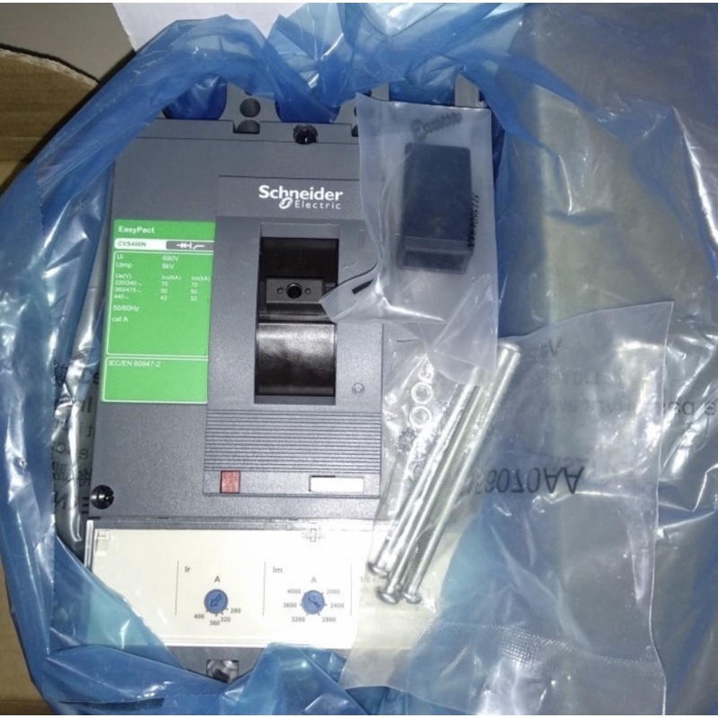 MCCB CVS 630F 500/600 3pole 36ka schneider